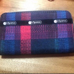 LeSportsac wallet w/ zipper; red plaid